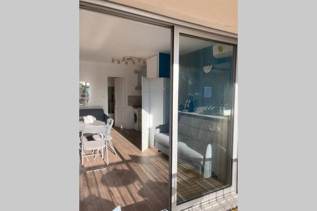 Ferienwohnung Escapade Au Port Hyères Exterior foto
